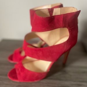 Red hot! Size 10 Jessica Simpson heels.